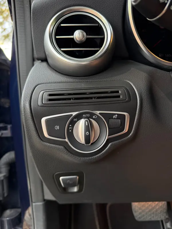 Mercedes-Benz GLC 300 e 4Matic 23