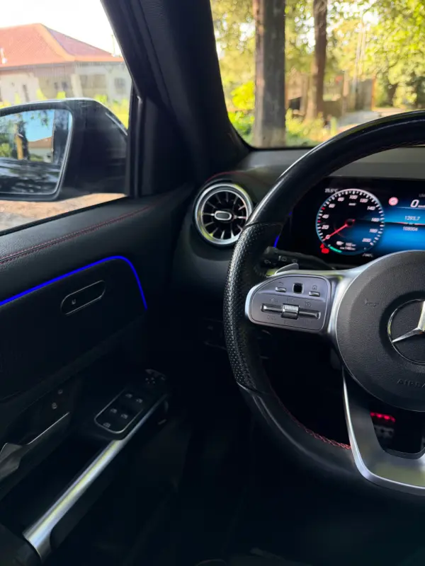 Mercedes-Benz EQB 350 4Matic AMG Line 21