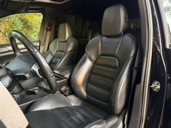 Porsche Cayenne Platinum Edition 26