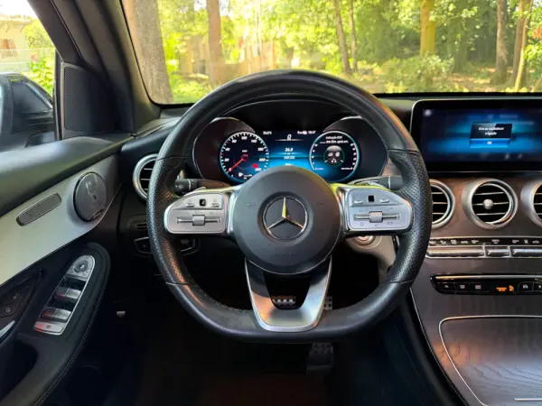 Mercedes-Benz GLC 300 de Coupé 4Matic 13