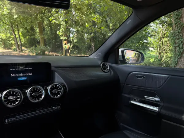 Mercedes-Benz GLA 250 e 8G-DCT Special Edition 19