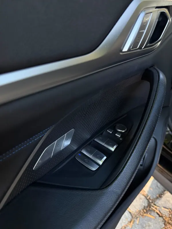 BMW i4 eDrive40 Desportiva M 38
