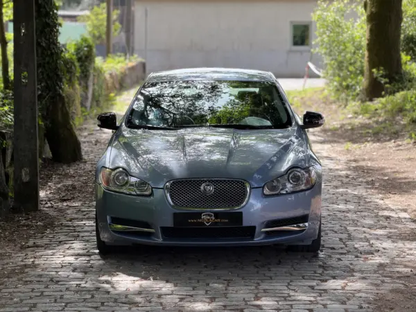 Jaguar XF 2.7 D V6 Premium Luxury 44