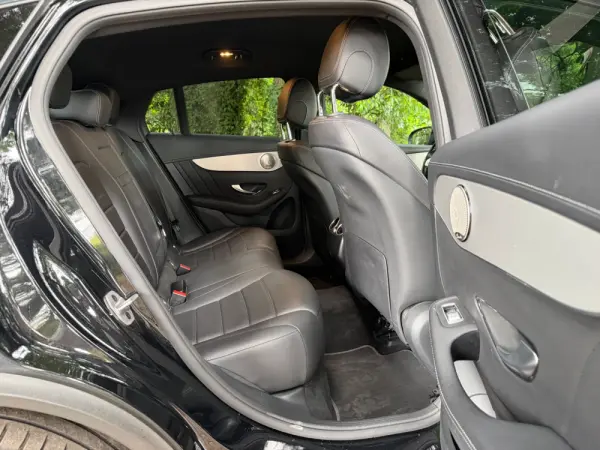 Mercedes-Benz GLC 300 de Coupé 4Matic 31