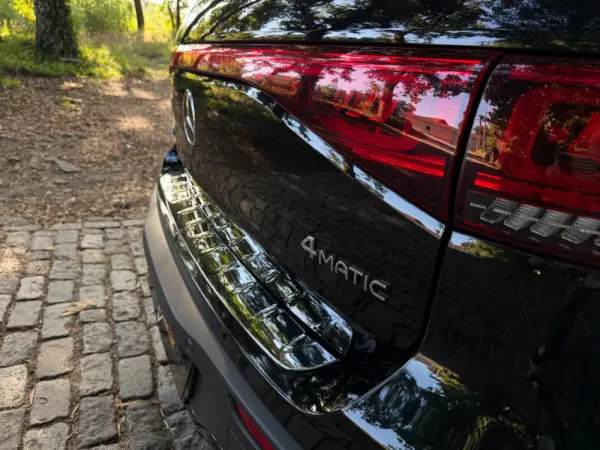Mercedes-Benz EQB 350 4Matic AMG Line 12