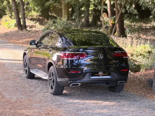 Mercedes-Benz GLC 300 de Coupé 4Matic 54