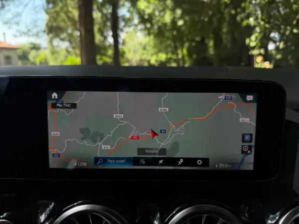 Mercedes-Benz GLA 250 e 8G-DCT Special Edition 33