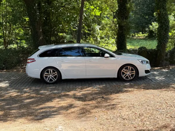 Peugeot 508 SW Allure 8