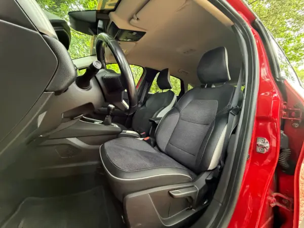 Renault Captur 1.0 TCe Exclusive 34