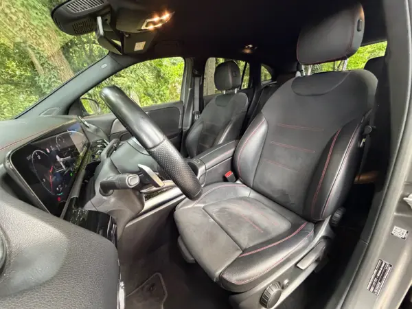 Mercedes-Benz EQA 250 AMG Line 29