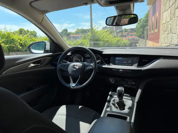 Opel Insignia Sports Tourer 1.6 CDTi Dynamic 11