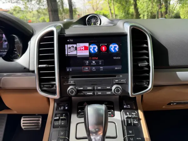 Porsche Cayenne S E-Hybrid Platinum Edition 17