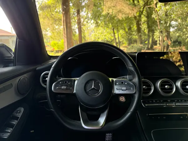 Mercedes-Benz GLC 300 de Coupé 4Matic 15
