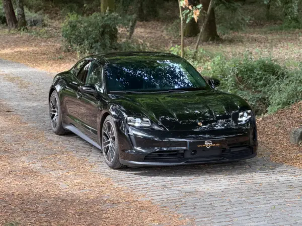 Porsche Taycan 4S Bateria Performance Plus 46