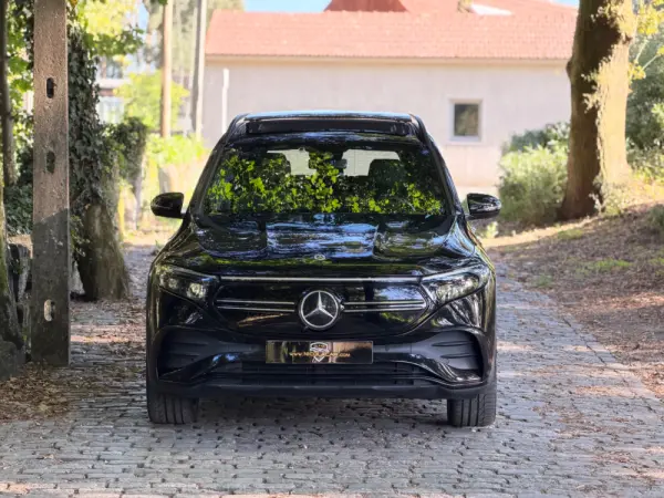 Mercedes-Benz EQB 350 4Matic AMG Line 64