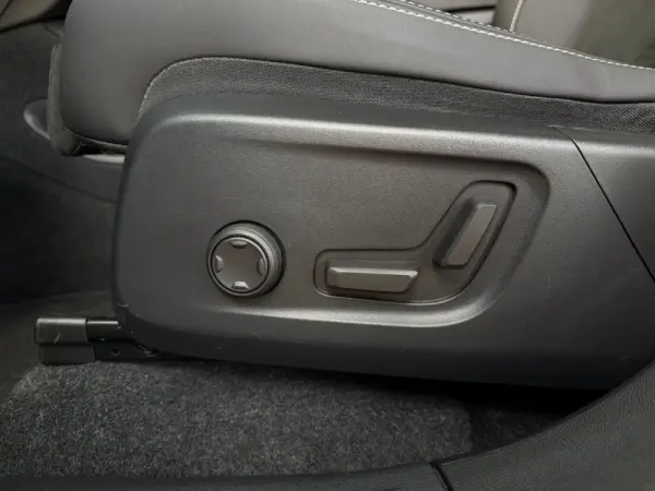 Volvo C40 Recharge Ultimate 32
