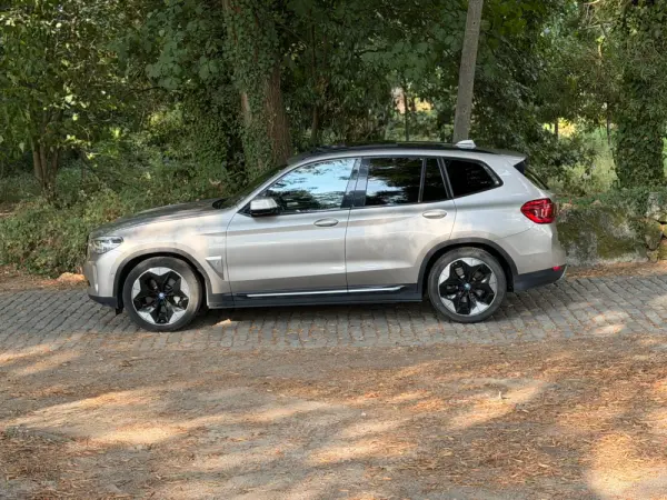 BMW iX3 M Sport Impressive 49