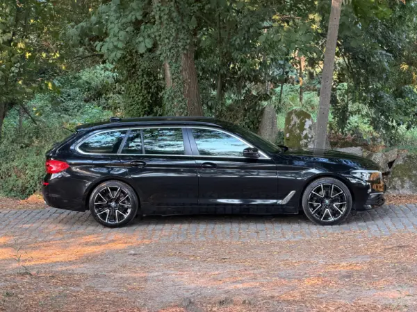 BMW 520 d Auto 8