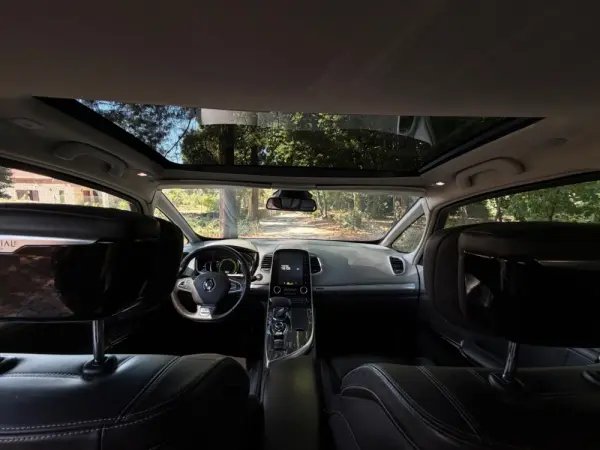 Renault Espace 1.6 dCi Initiale Paris EDC 11