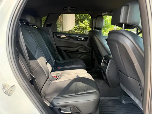Porsche Cayenne E-Hybrid 57