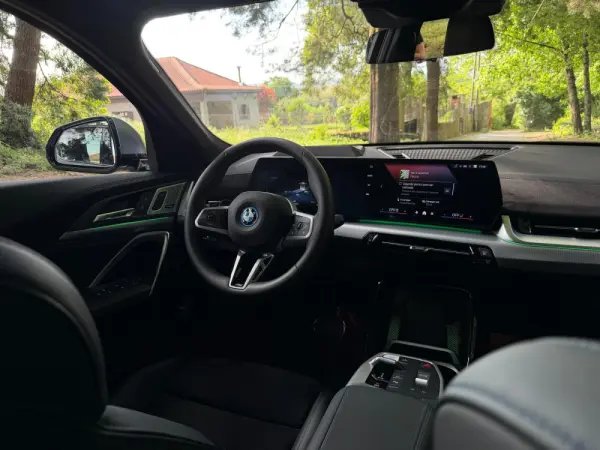 BMW iX2 xDrive30 Pack Desportivo M Pro 16