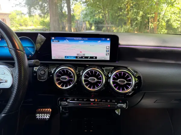 Mercedes-Benz A 180 d AMG Line Aut. 17