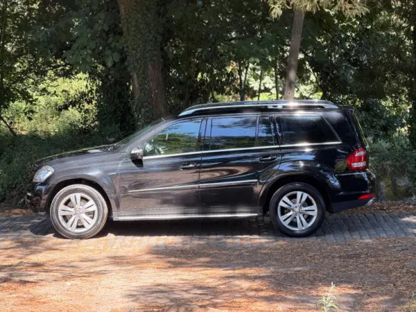 Mercedes-Benz GL 350 CDI BlueEfficiency 24