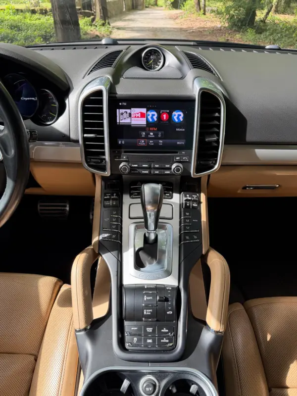 Porsche Cayenne S E-Hybrid Platinum Edition 14