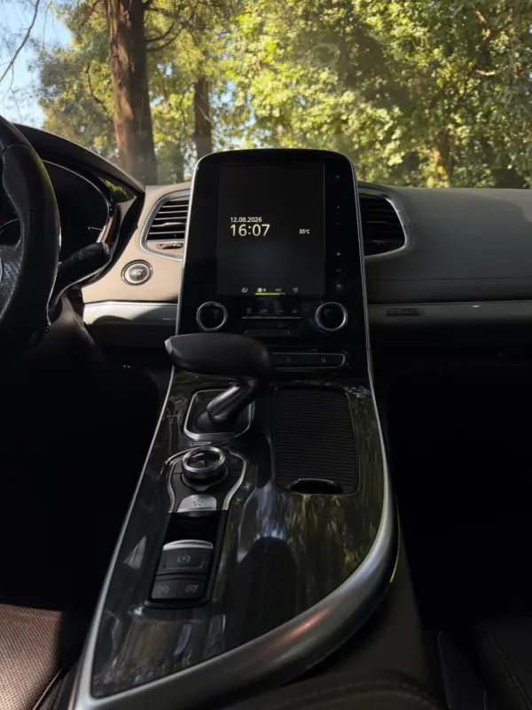 Renault Espace 1.6 dCi Initiale Paris EDC 26