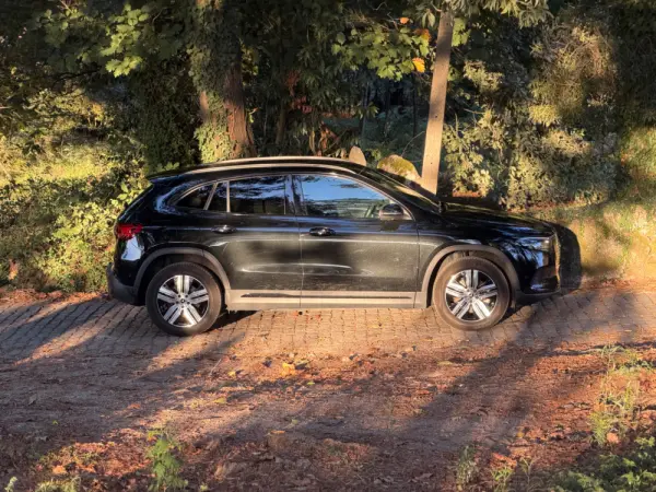 Mercedes-Benz EQA 300 4Matic AMG Line 7