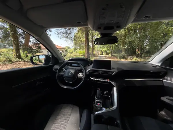 Peugeot 3008 1.2 PureTech Allure Pack EAT8 17