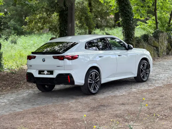 BMW X2 18 d sDrive Auto Pack M 5
