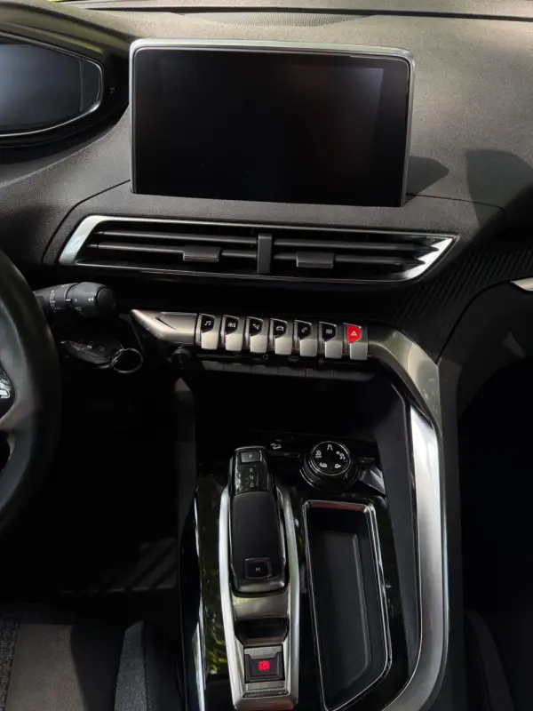 Peugeot 3008 1.2 PureTech Allure Pack EAT8 32