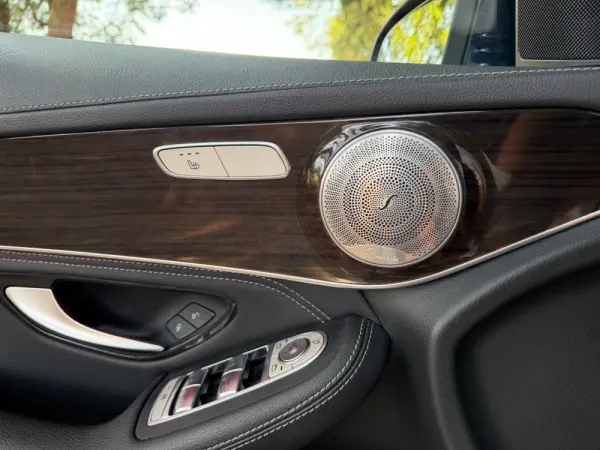 Mercedes-Benz GLC 300 e 4Matic 19