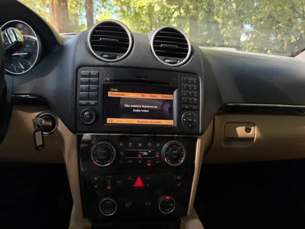 Mercedes-Benz GL 350 CDI BlueEfficiency 61