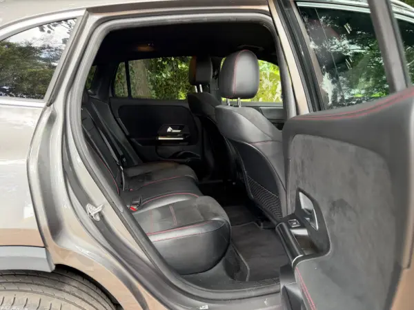 Mercedes-Benz EQA 250 AMG Line 34