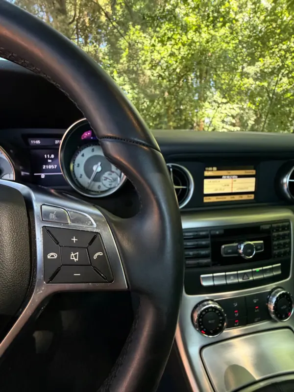 Mercedes-Benz SLK 200 Outro 28