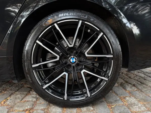 BMW 520 d Auto 9
