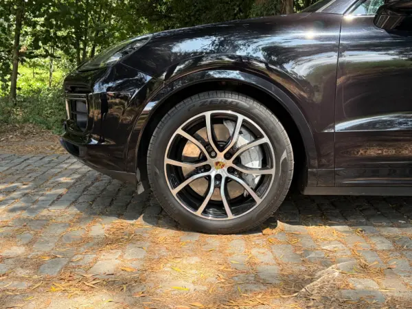 Porsche Cayenne Turbo 9