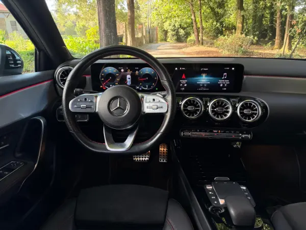 Mercedes-Benz A 180 d AMG Line Aut. 16