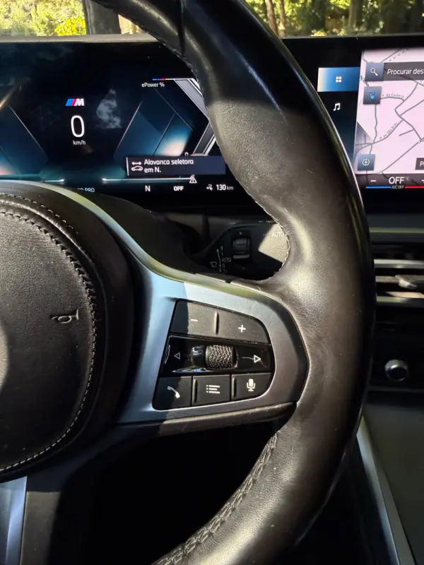 BMW i4 eDrive40 Desportiva M 23