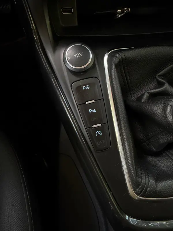 Ford Focus SW 1.0 EcoBoost Titanium 23