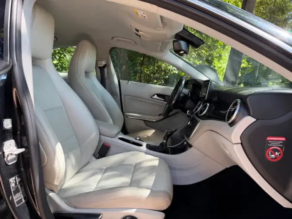 Mercedes-Benz CLA 200 CDI AMG Line 36
