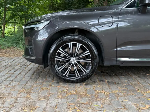 Volvo XC 60 2.0 T6 PHEV Inscription Expression AWD 9