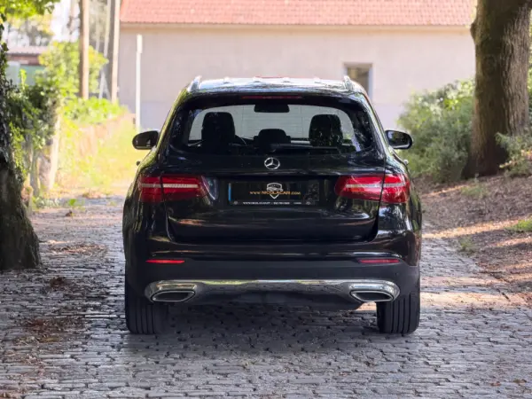 Mercedes-Benz GLC 220 d 4Matic 9G-TRONIC AMG Line 6
