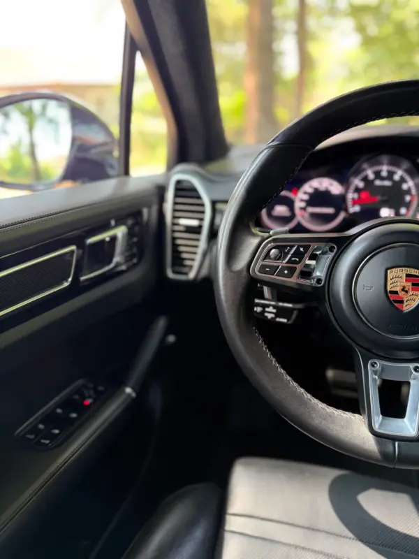 Porsche Cayenne Turbo 18