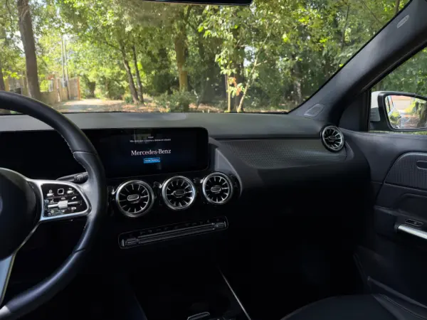 Mercedes-Benz GLA 250 e 8G-DCT Special Edition 27