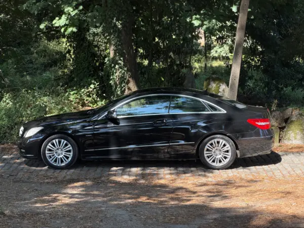 Mercedes-Benz E 220 (BlueTEC) d 9G-TRONIC 10