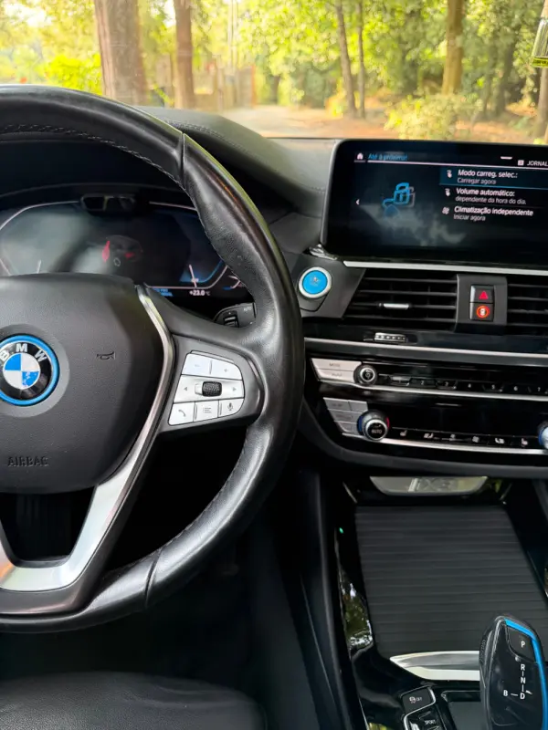 BMW iX3 M Sport Impressive 18