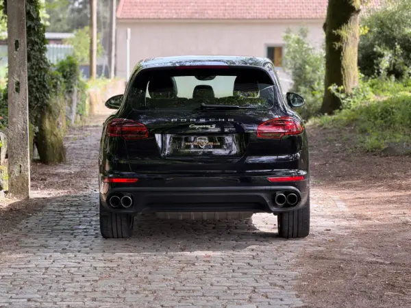 Porsche Cayenne S E-Hybrid Platinum Edition 34